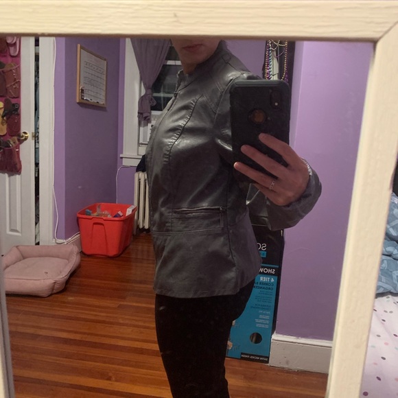 Jacket - Picture 6 of 6